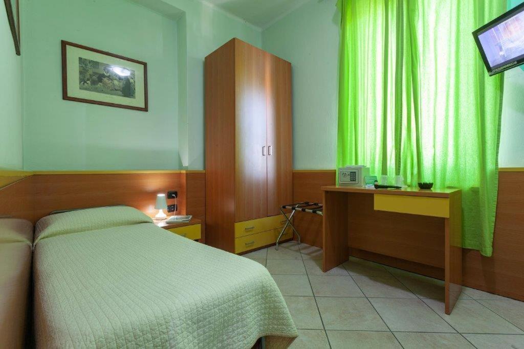 Hotel La Quercia Mozzo Exteriér fotografie